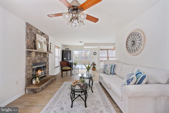 520 REDGROUND DR, Ruther Glen, VA 22546