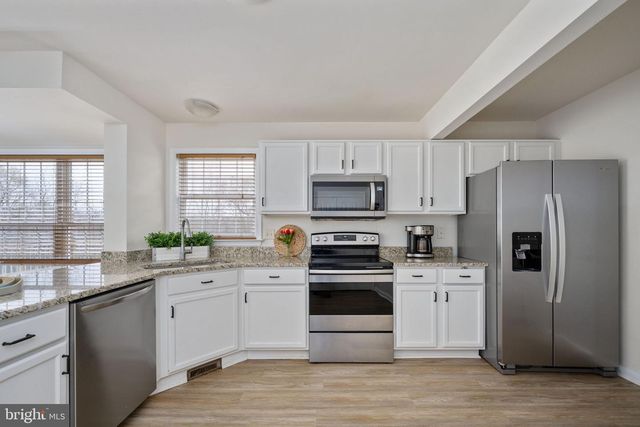 520 REDGROUND DR, Ruther Glen, VA 22546