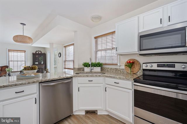 520 REDGROUND DR, Ruther Glen, VA 22546