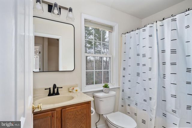 520 REDGROUND DR, Ruther Glen, VA 22546