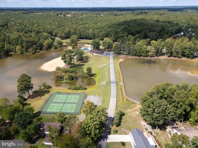 520 REDGROUND DR, Ruther Glen, VA 22546