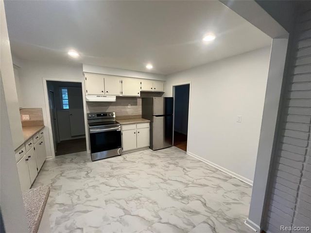 1506 Ledbury Drive, Bloomfield Hills, MI 48304