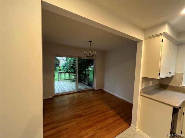 1506 Ledbury Drive, Bloomfield Hills, MI 48304