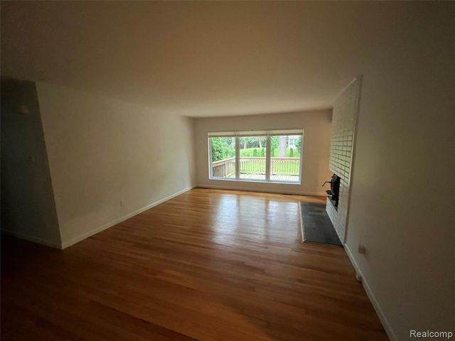 1506 Ledbury Drive, Bloomfield Hills, MI 48304