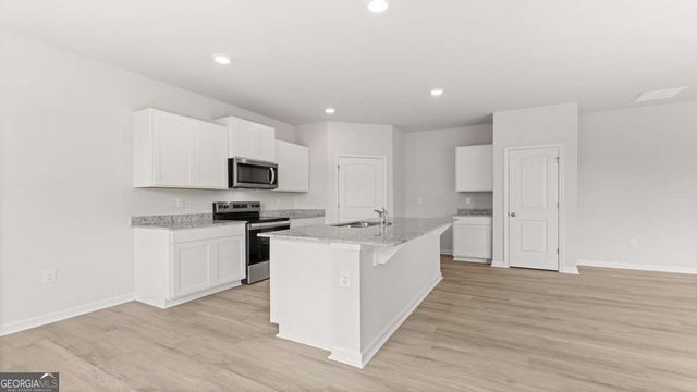 5475 CYPRESS Circle LOT 0010, College Park, GA 30349