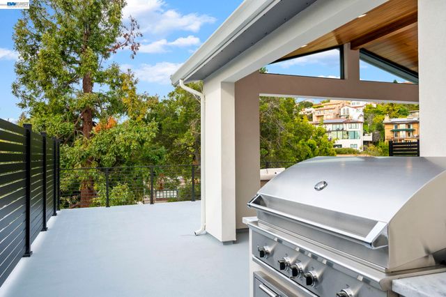 5883 Margarido Dr, Oakland, CA 94618