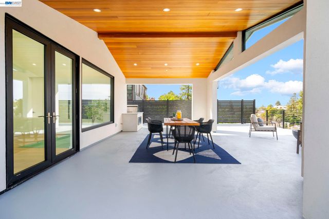 5883 Margarido Dr, Oakland, CA 94618