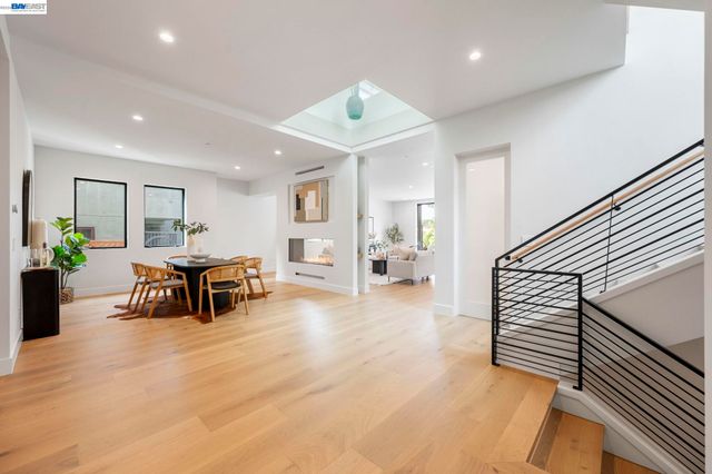 5883 Margarido Dr, Oakland, CA 94618