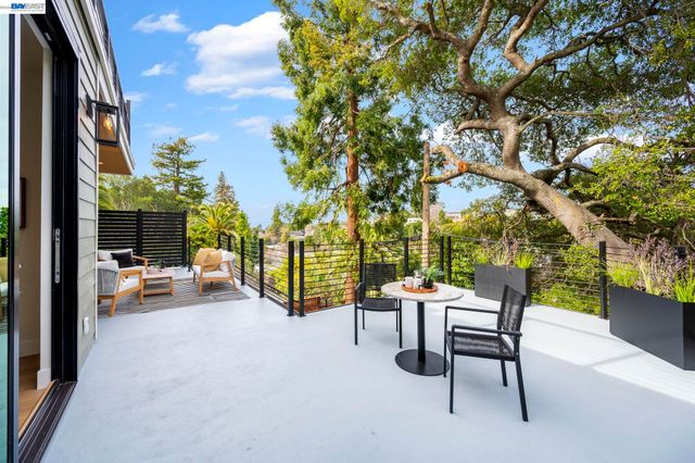 5883 Margarido Dr, Oakland, CA 94618