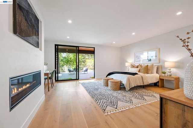 5883 Margarido Dr, Oakland, CA 94618