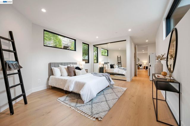 5883 Margarido Dr, Oakland, CA 94618