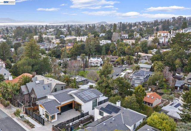 5883 Margarido Dr, Oakland, CA 94618