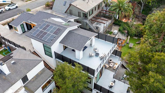 5883 Margarido Dr, Oakland, CA 94618