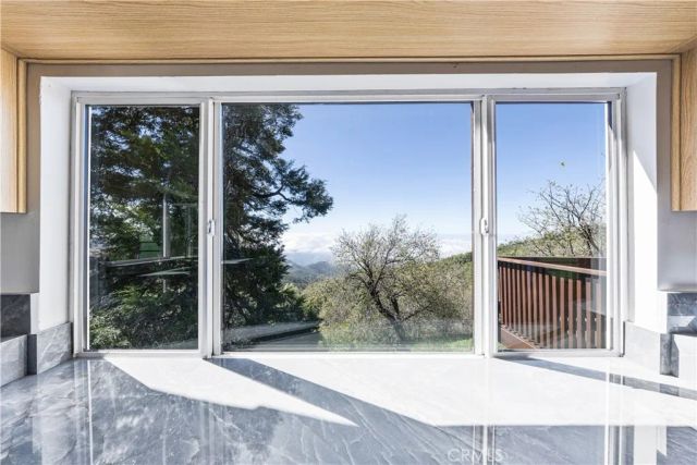 28503 Rim Of The World, Lake Arrowhead, CA 92385
