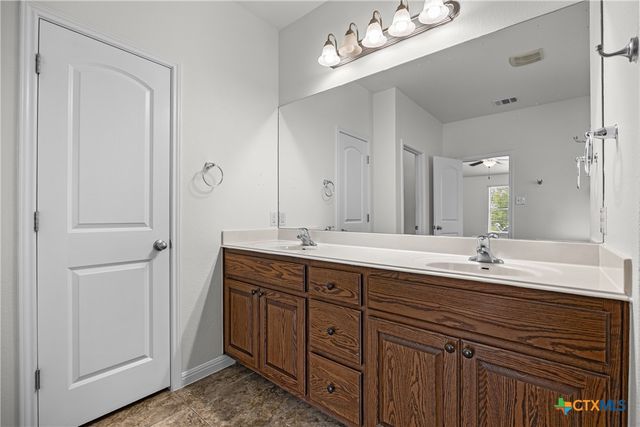 606 Irvin Drive, San Marcos, TX 78666