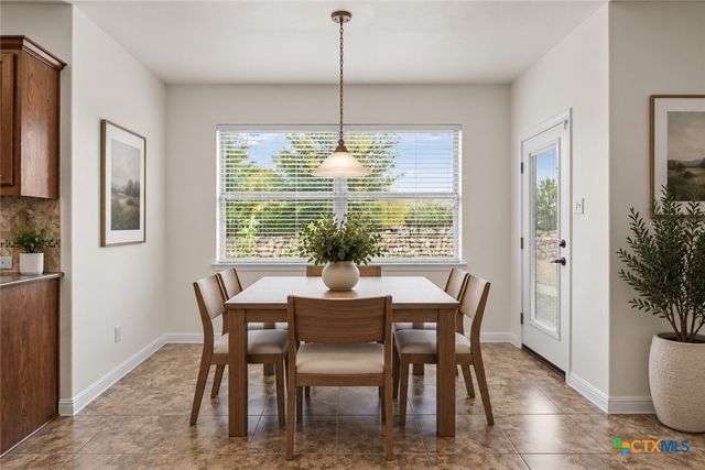 606 Irvin Drive, San Marcos, TX 78666