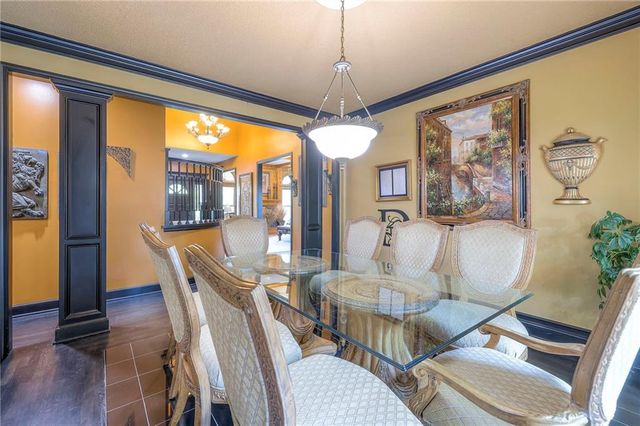 248 SW Winterpark Circle, Lee's Summit, MO 64081