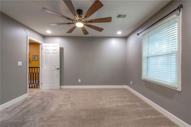 248 SW Winterpark Circle, Lee's Summit, MO 64081