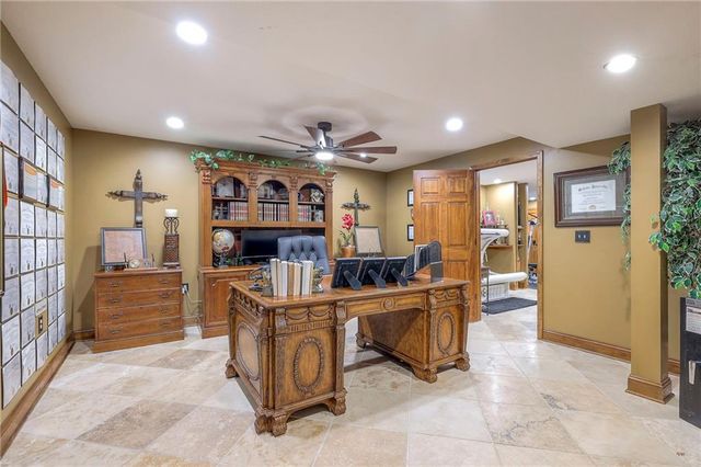 248 SW Winterpark Circle, Lee's Summit, MO 64081