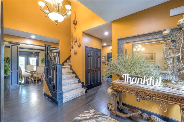 248 SW Winterpark Circle, Lee's Summit, MO 64081