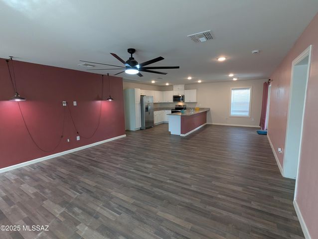 7977 Namaka Drive, Casa Grande, AZ 85193