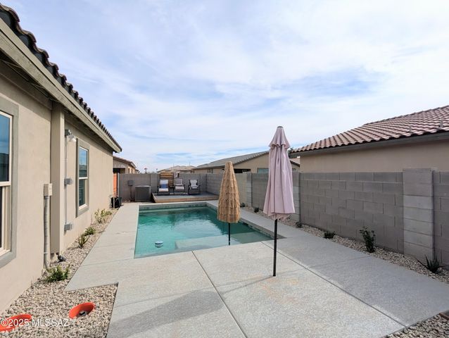 7977 Namaka Drive, Casa Grande, AZ 85193