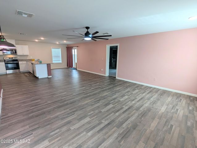 7977 Namaka Drive, Casa Grande, AZ 85193