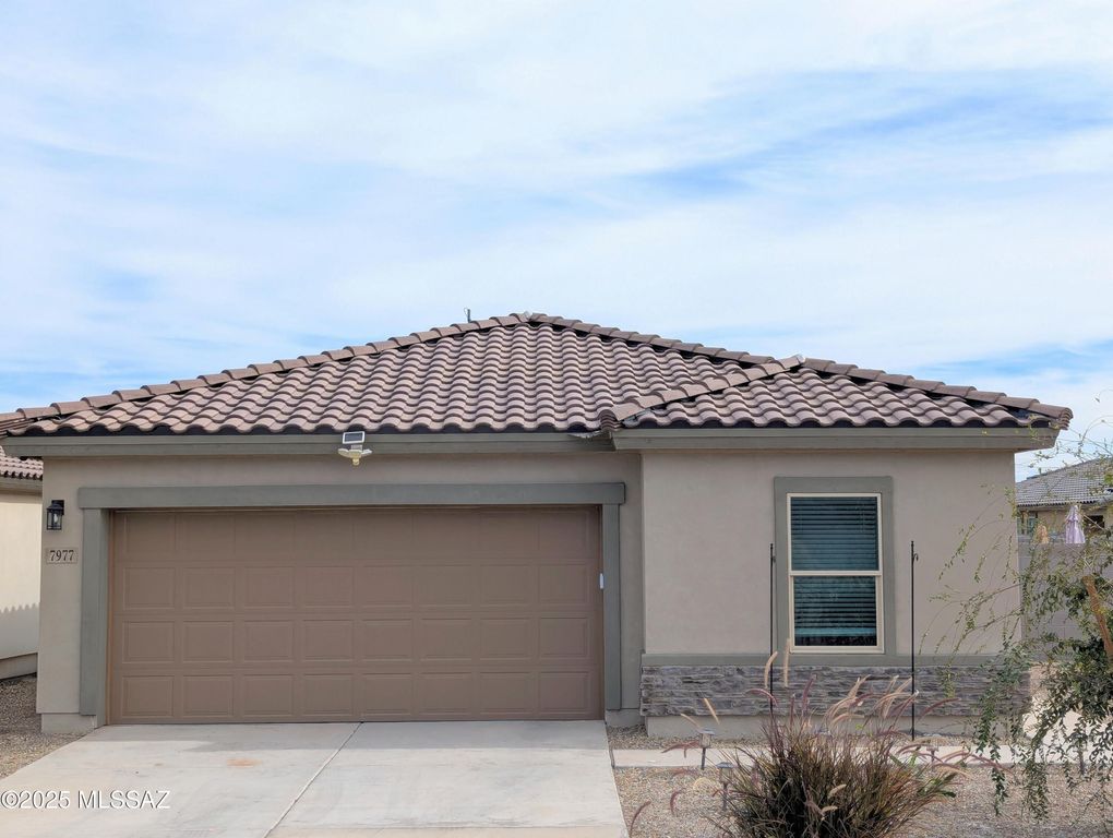 7977 Namaka Drive, Casa Grande, AZ 85193