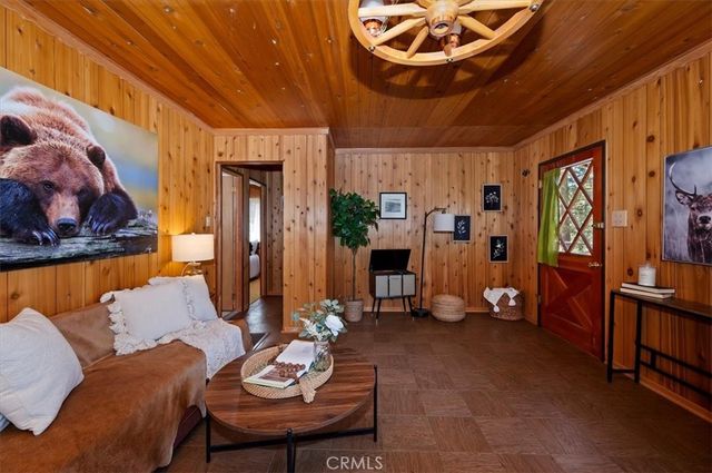 1014 Cherokee, Fawnskin, CA 92333