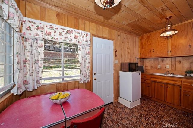 1014 Cherokee, Fawnskin, CA 92333