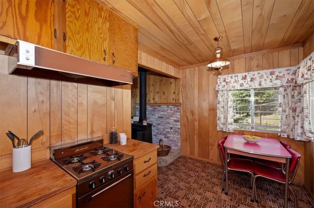 1014 Cherokee, Fawnskin, CA 92333
