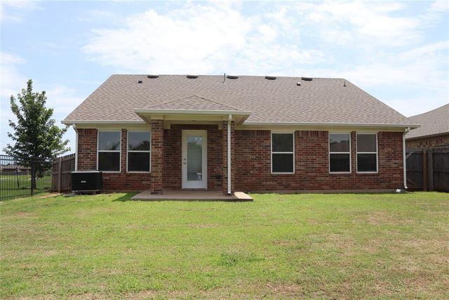 10601 NW 20th Street, Yukon, OK 73099