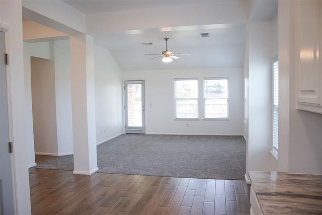 10601 NW 20th Street, Yukon, OK 73099