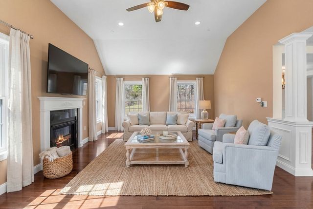 10 Delray Dr, Haverhill, MA 01832