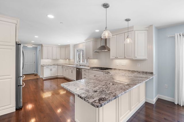 10 Delray Dr, Haverhill, MA 01832