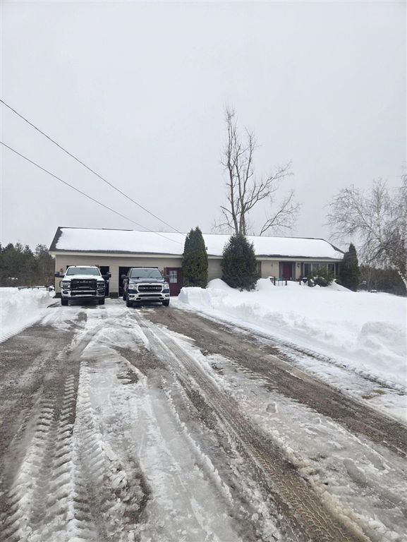 7887 Randolph Street, Vanderbilt, MI 49795