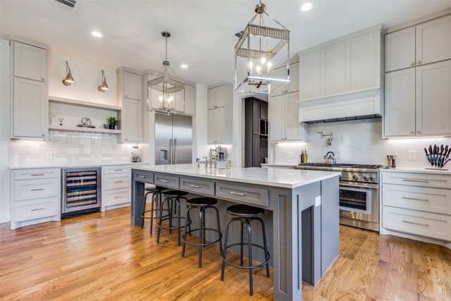 7500 Kaywood Drive, Dallas, TX 75209