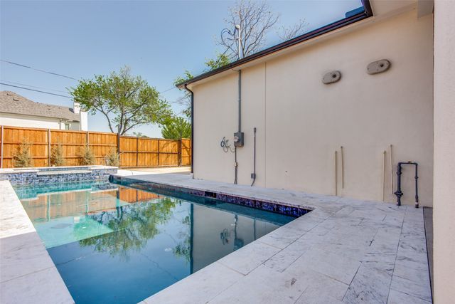 7500 Kaywood Drive, Dallas, TX 75209