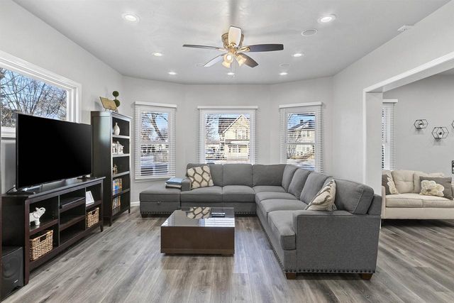 337 S QUINCY STREET, Green Bay, WI 54301