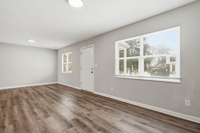 1362 Clinton Street, Columbus, OH 43211