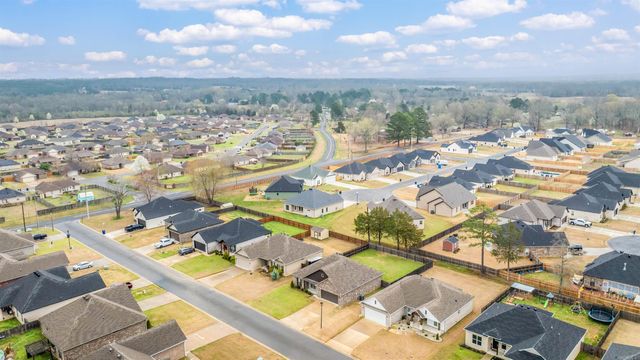 10 Clover Leaf Lane, Greenbrier, AR 72058