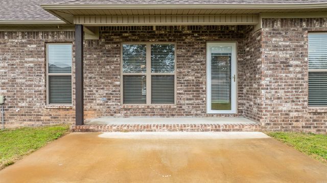 10 Clover Leaf Lane, Greenbrier, AR 72058