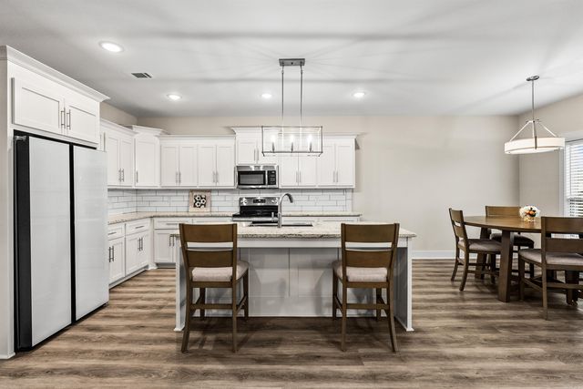 10 Clover Leaf Lane, Greenbrier, AR 72058