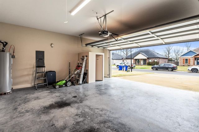 10 Clover Leaf Lane, Greenbrier, AR 72058