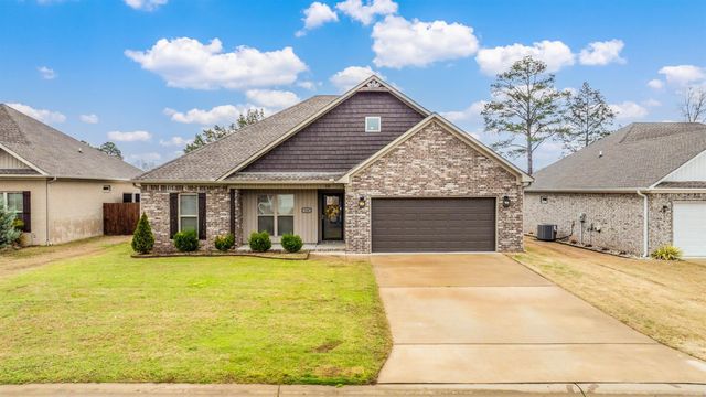 10 Clover Leaf Lane, Greenbrier, AR 72058