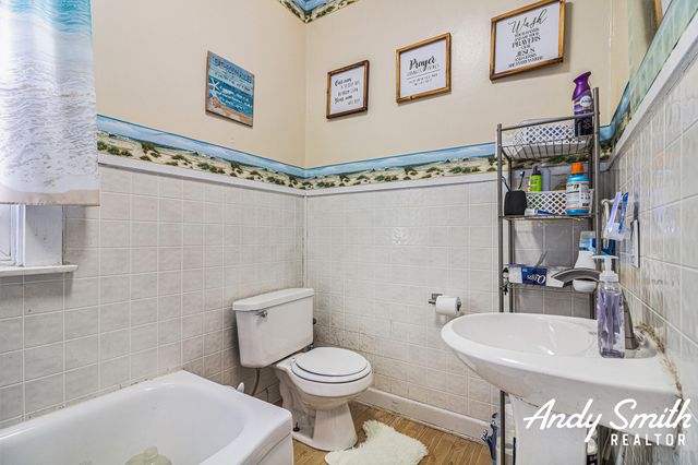 241 N State Street, Zeeland, MI 49464