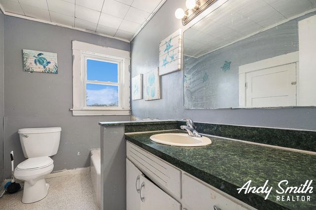 241 N State Street, Zeeland, MI 49464