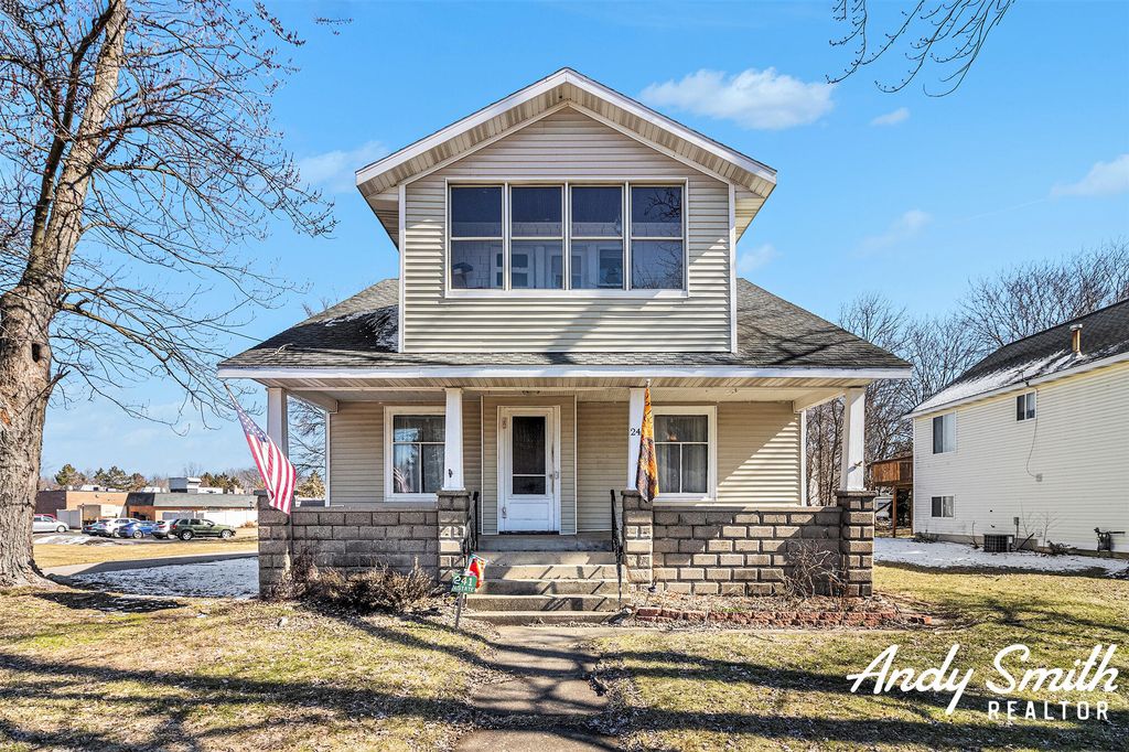 241 N State Street, Zeeland, MI 49464