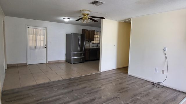 1404 SE 4th Street, Okeechobee, FL 34974