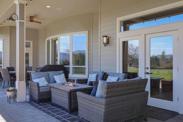 113 Kendallbrook Way, Grants Pass, OR 97527